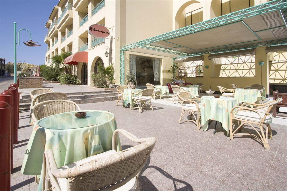 Jewels La Perla Hotel Хургада Екстериор снимка