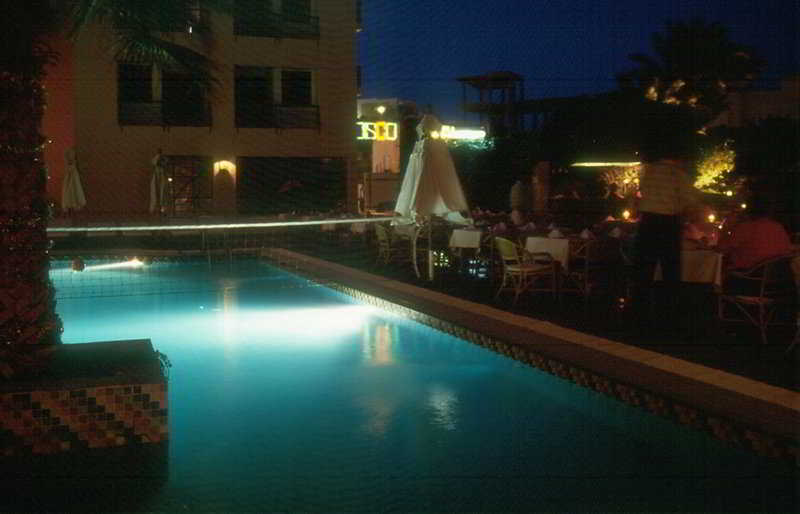 Jewels La Perla Hotel Хургада Екстериор снимка